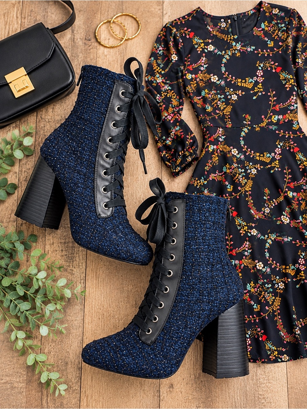 Forever 21 Navy Tweed Sparkle Lace-Up Chunky Heel Ankle Boots Size 6